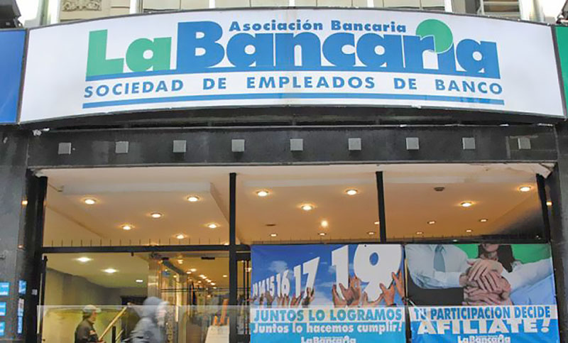 La Asociación Bancaria protestará este jueves en el Santander y el BBVA contra el «ajuste y reducción de personal»