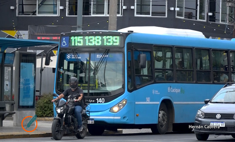 Javkin aseguró que el transporte no perdió pasajeros pese a los ajustes