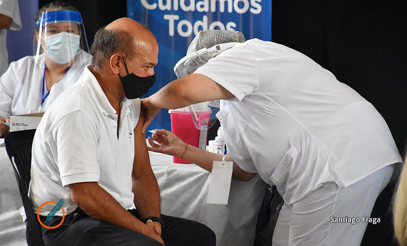 Rosario sumó 242  nuevos casos de coronavirus de los 658 que presentó provincia