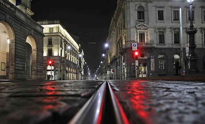 Italia impone nuevas restricciones regionales y mantiene el toque de queda nocturno nacional