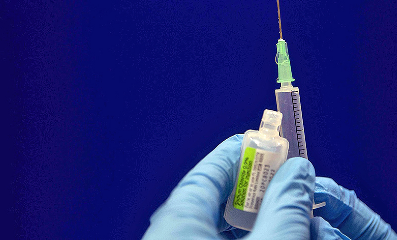Italia iniciará acciones legales contra Pfizer por el retraso en la entrega de vacunas