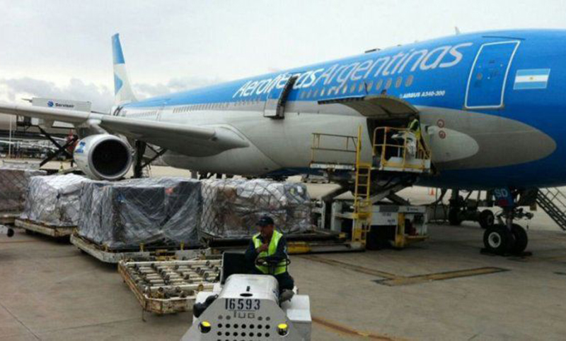 Arribará este mediodía a Moscú el nuevo vuelo de Aerolíneas Argentinas que traerá más vacunas