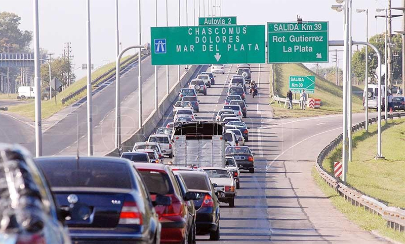 Recambio turístico y la sombra del “toque de queda” en la costa atlántica
