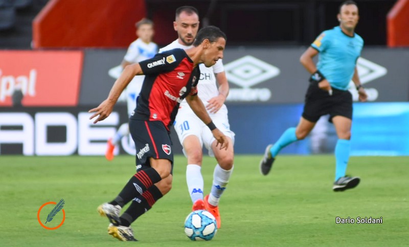 Malos cambios y poca suerte: Newell’s perdió ante Vélez y se complicó