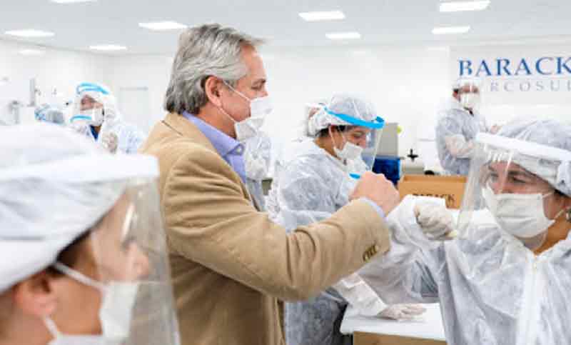 Alberto Fernández visita el laboratorio donde se desarrolló un suero para tratar pacientes con Covid-19