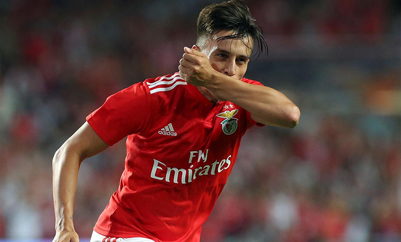 Benfica informó 17 casos positivos de coronavirus, entre ellos Franco Cervi