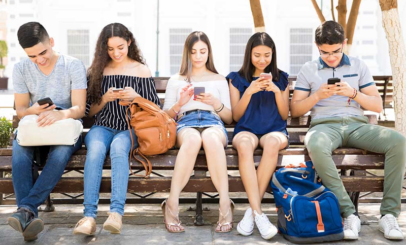 «Trolear» y «de rúcula»: un diccionario para entender a la generación Z