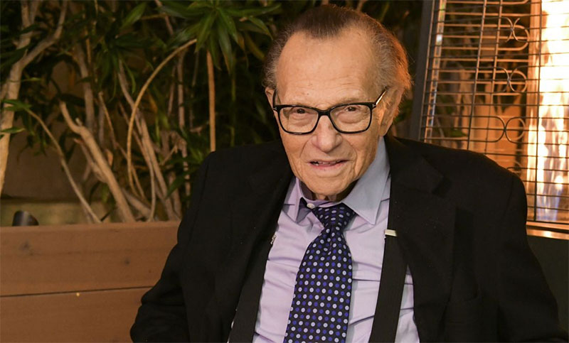Murió por coronavirus el legendario presentador estadounidense Larry King