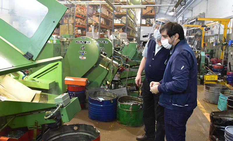 La producción de la industria pyme aumentó levemente en diciembre