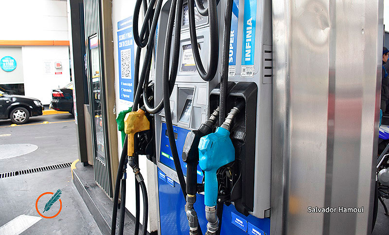 Se posterga hasta mediados de marzo la suba en el impuesto a los combustibles