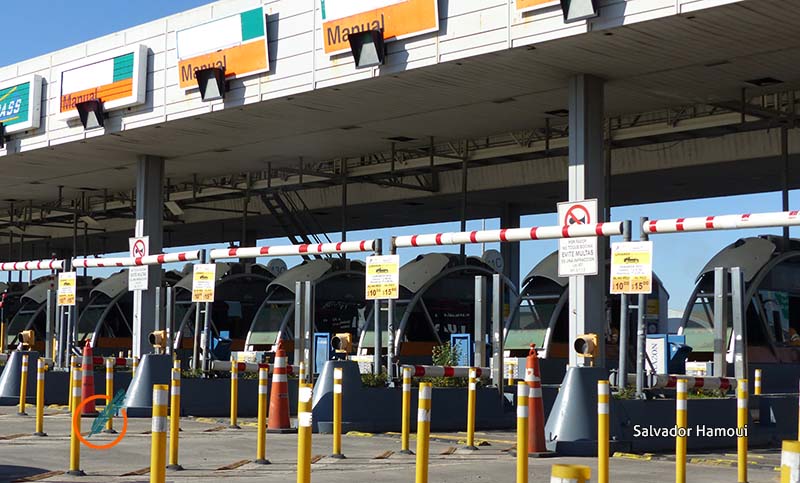 Autopista Rosario-Santa Fe: trabajadores de peajes levantan barreras en reclamo de insumos sanitarios