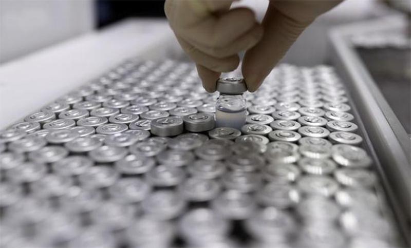 Sinovac aumenta producción de vacunas para garantizar suministro mundial