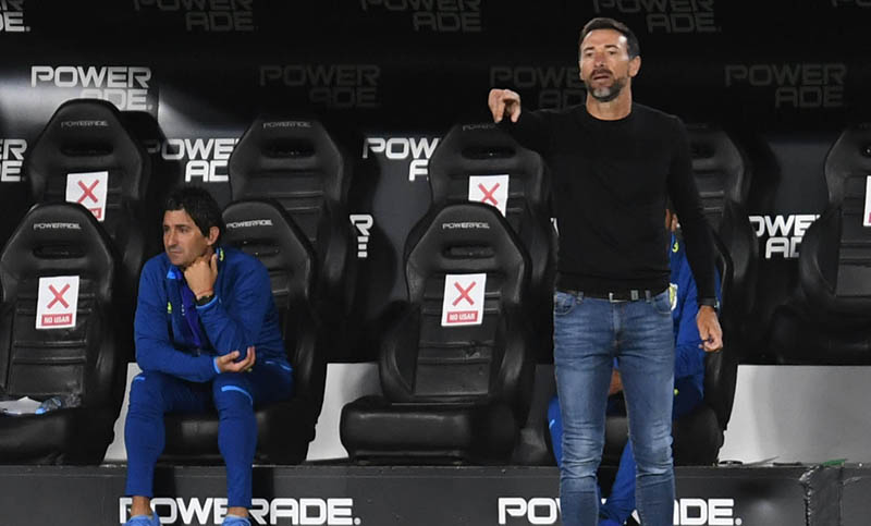 Kily González se quejó de los fallos arbitrales y valoró la actitud de su equipo