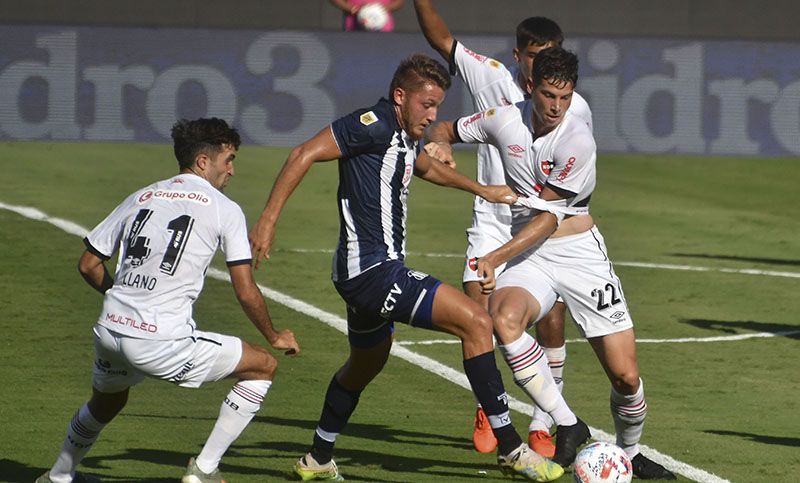 Newell’s no supo aguantar la victoria y empató con Talleres 2 a 2