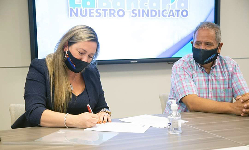 Bancarios firman aumento de 29% para este año: el salario inicial será de 92 mil pesos