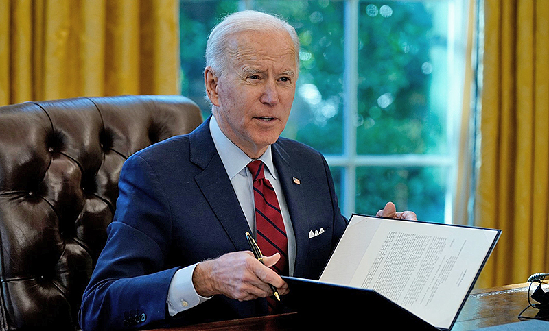 Biden firmó decretos que desmantelan las políticas inmigratorias de Trump