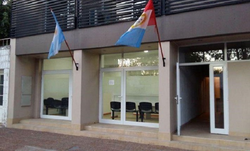Inició el juicio a un hombre acusado de matar a su padre de una puñalada en Pujato