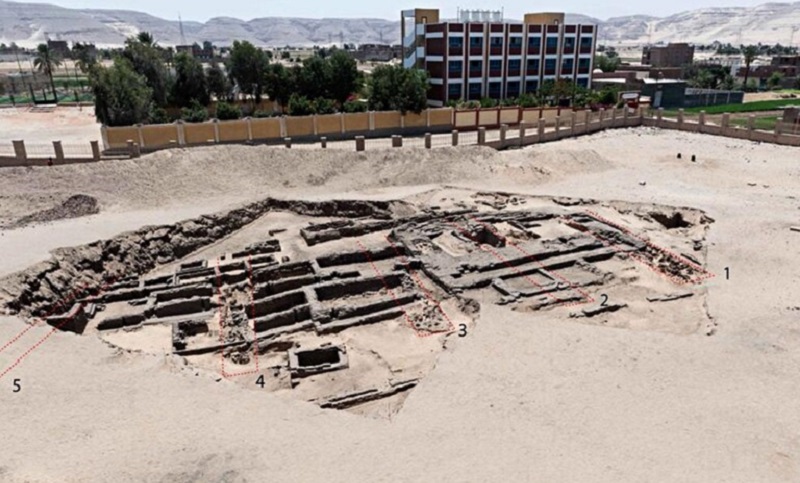 Descubren en Egipto la “cervecería más antigua del mundo”