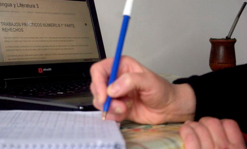 Trabajadores con hijos a cargo tendrán «justificada» la inasistencia cuando empiecen las clases