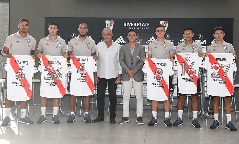 River presentó los seis refuerzos para la temporada 2021