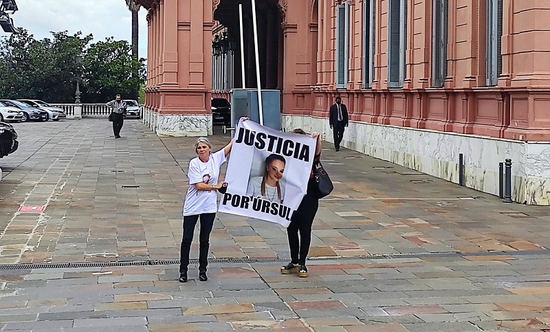Fernández se reunió en la Casa Rosada con la mamá de Úrsula Bahillo