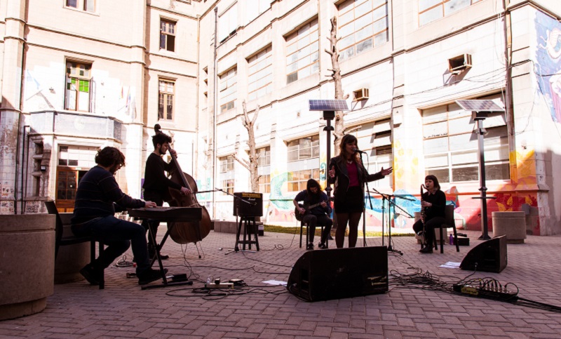El tango copa la noche rosarina de la mano de músicos locales