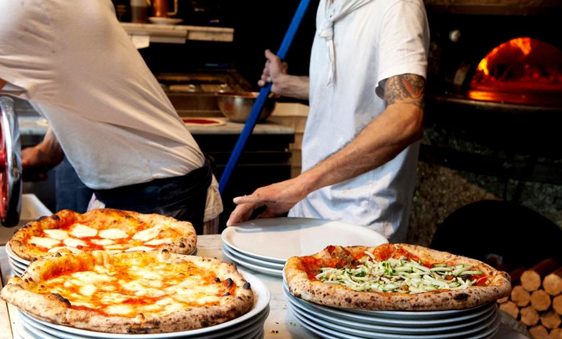 Se apagan los hornos: por qué Buenos Aires está a un paso de perder el 50% de sus pizzerías