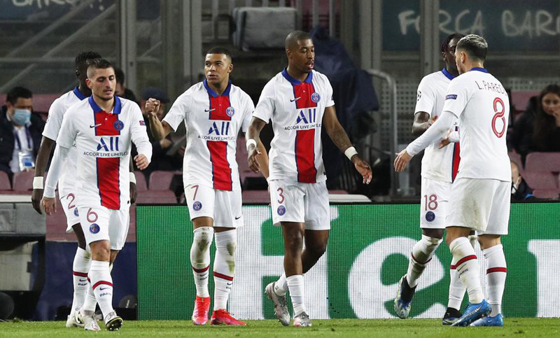 Barcelona perdió por goleada con PSG y quedó al borde de la eliminación