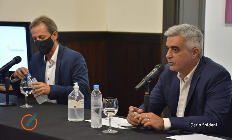 La UNR presentó el Programa de Becas 2021 con un fuerte aumento en su presupuesto