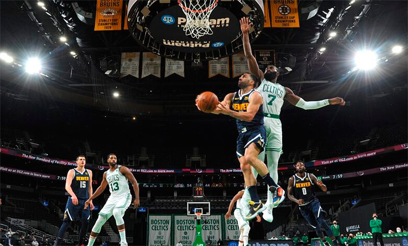 Campazzo fue titular por primera vez y completó un gran partido