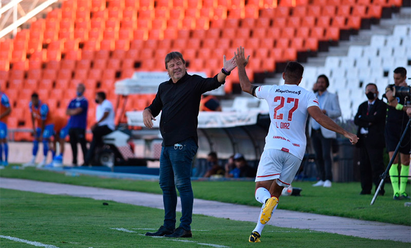 El Pincha de Zielinski volvió a ganar y quedó como líder de la Zona A