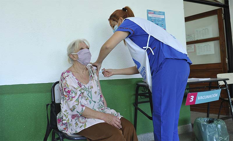 Reportaron 5.944 nuevos casos y 122 muertes por Covid en Argentina