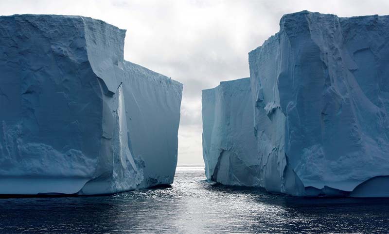 Antártida: se desprendió un témpano de más de mil kilómetros cuadrados