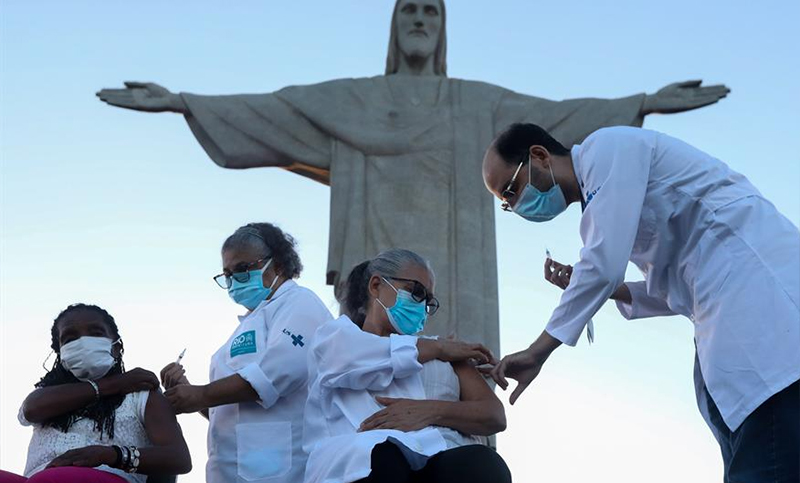 Río de Janeiro suspende la vacunación contra el coronavirus por falta de dosis