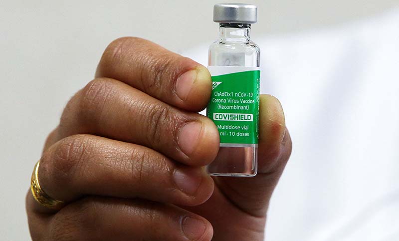 Llegaron al país las primeras 580 mil dosis de la vacuna Covishield elaboradas en India