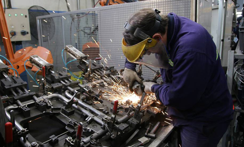 La industria creció 5,4% en enero y sigue en niveles pre-pandemia