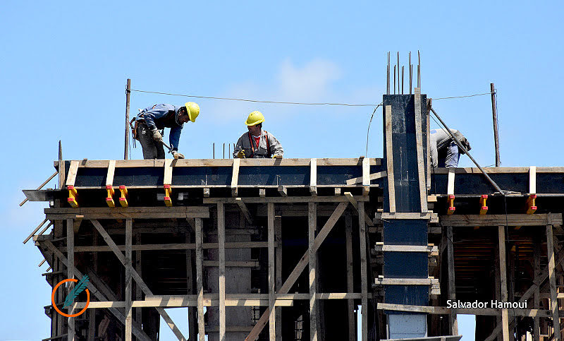 El empleo en la construcción continúa recuperándose: creció un 2% mensual