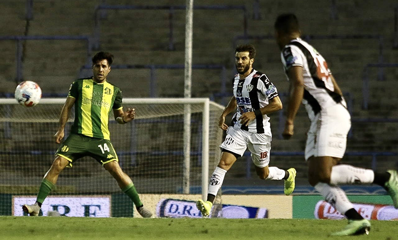 La fecha 5 se puso en marcha con el triunfo del Ferroviario sobre Aldosivi