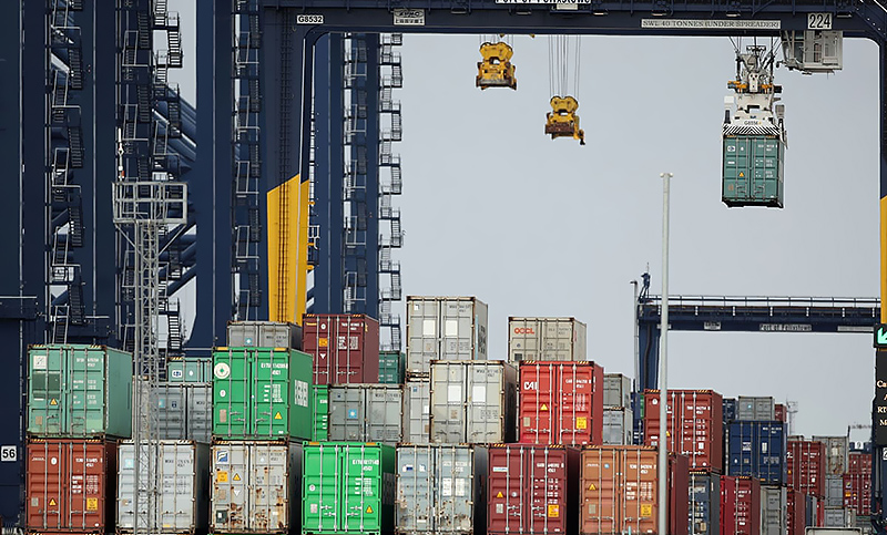 Las exportaciones británicas a la Unión Europea se desplomaron un 40% en enero