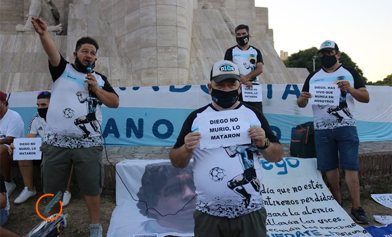 Concentración en el Monumento a la Bandera para pedir Justicia por Diego Maradona