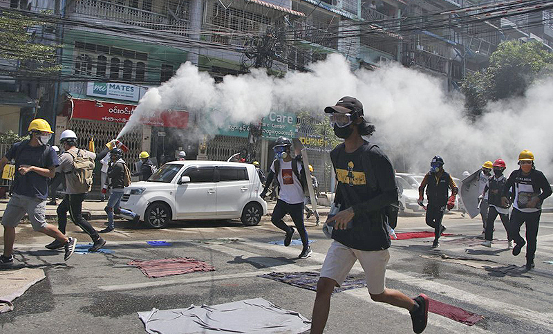 Diez manifestantes muertos en una nueva protesta contra el golpe de Estado en Myanmar
