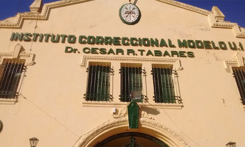 En el marco de la semana de la Memoria presentan el libro «Del otro lado de la mirilla»