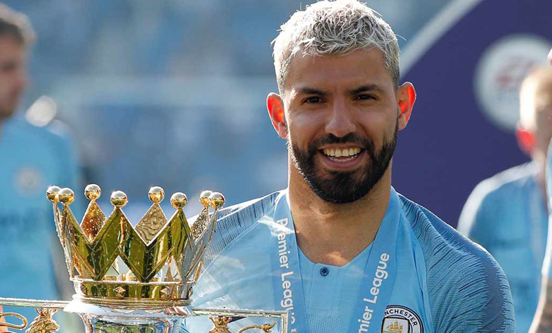 Agüero anunció que se va del Manchester City al final de la temporada