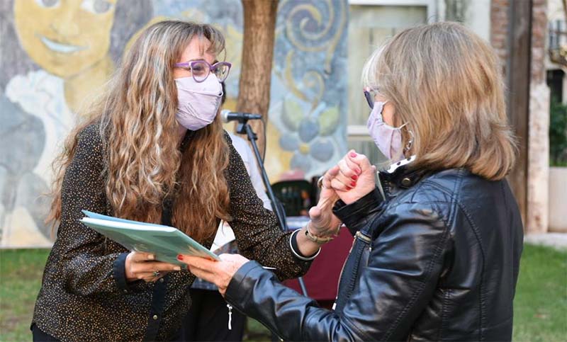Comenzó la entrega de legajos a ex presos políticos santafesinos de la dictadura