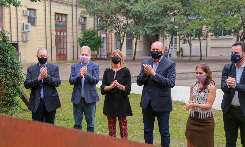 Perotti encabezó en Rosario el acto por el Día de la Memoria por la Verdad y la Justicia