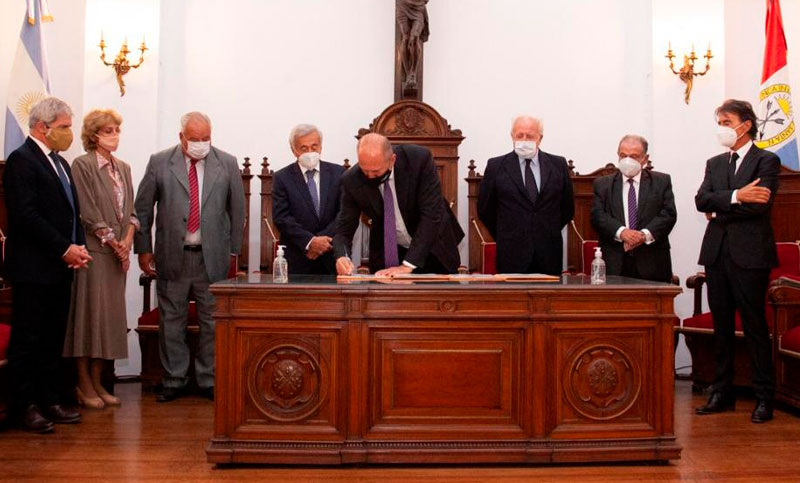 Santa Fe+Justicia: los ejes del acuerdo firmado por los tres poderes del Estado santafesino