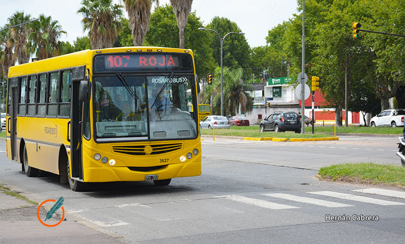 Transporte urbano: choferes cobran desdoblado y podrían volver a parar