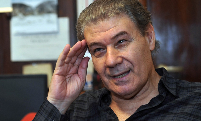 Víctor Hugo Morales continúa estable y reaccionando al tratamiento por su cuadro de coronavirus