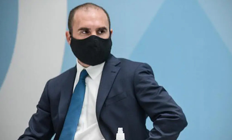 Guzmán dijo que el país no podría soportar un nuevo cierre económico por la pandemia