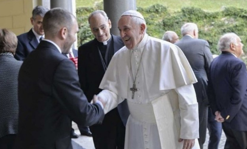 Guzmán se reunió con el papa Francisco en el Vaticano